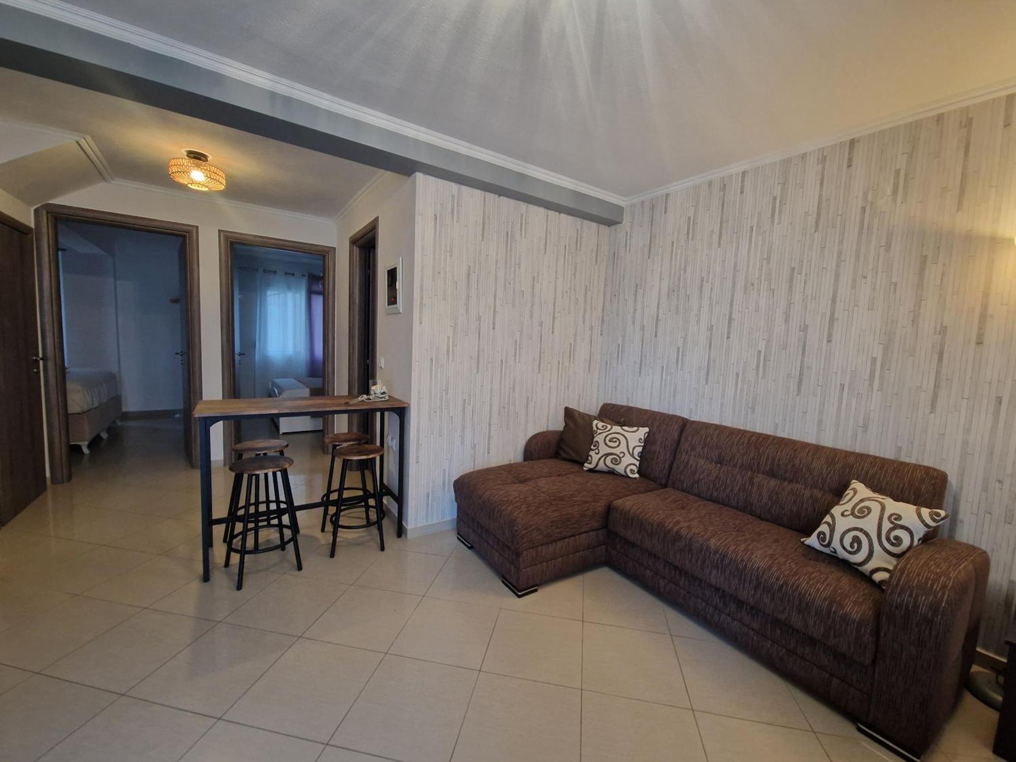 Iro Apartments Néa Péramos Exterior foto